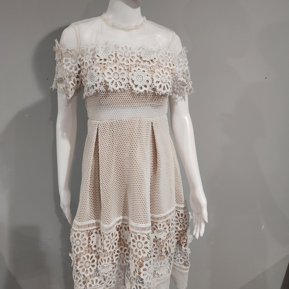 Endless Rose Cream Lace Midi Dress Size Xs.